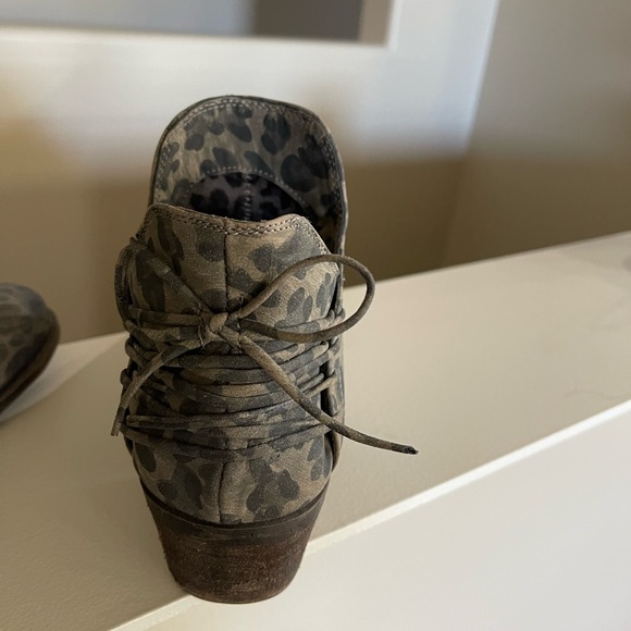 Very G Bootie Boots - Picture 2 of 4